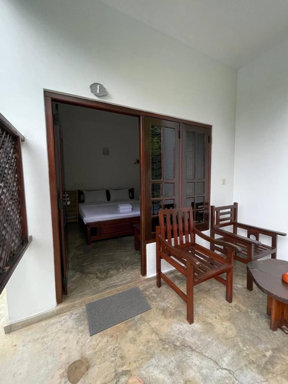 Riverside Cabanas Mirissa Exterior foto